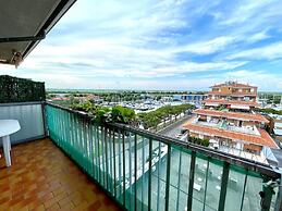 Lovely Apartment With Balcony