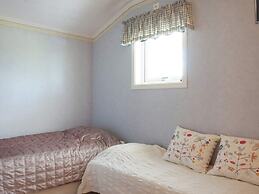 4 Star Holiday Home in Hamburgsund