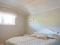 4 Star Holiday Home in Hamburgsund