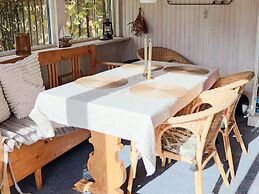 6 Person Holiday Home in Skummeslovsstrand
