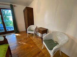 Charming Holiday Home With Garden