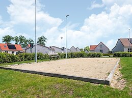Cozy Polder House on the Westhinder Domain