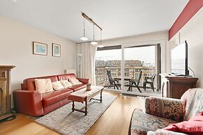 Flat With Terrace & Play Area