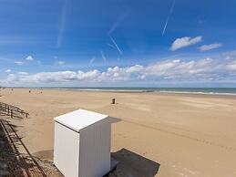 Beautiful Rooftop Apartment With sea View