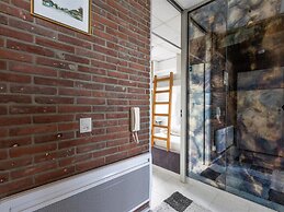 Beautiful Rooftop Apartment With sea View