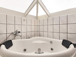 4 Star Holiday Home in Hals