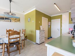 Nice Apartment With Shared Pool