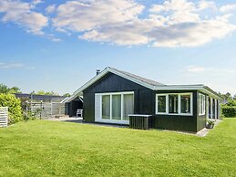 6 Person Holiday Home in Skjern