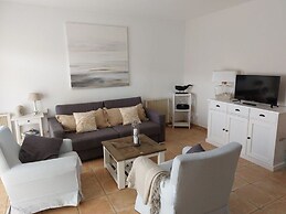 Sky Blue Comfortable Holiday Residence