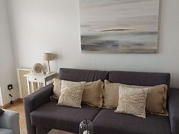 Sky Blue Comfortable Holiday Residence