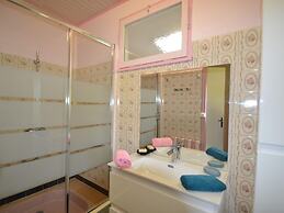 Spacious House, Centrally Located for Excursions