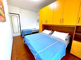 Nice Apartment With Shared Pool