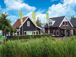 Waterside Charm Near Rotterdam