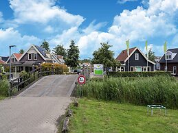 Waterside Charm Near Rotterdam