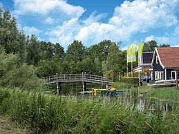Waterside Charm Near Rotterdam