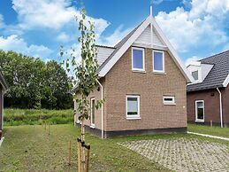 Waterside Charm Near Rotterdam