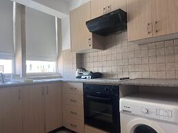 Phaedrus Living Hoopoe Residencies 206