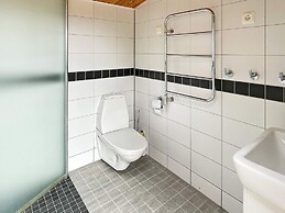 4 Star Holiday Home in Drottningskar