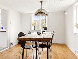 6 Person Holiday Home in Morbylanga