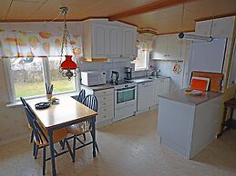 Summer Cottage Near the Beach