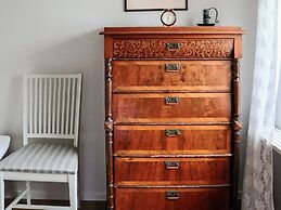 Summer Cottage Near the Beach