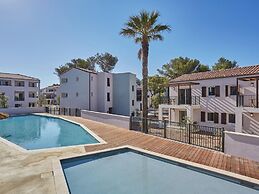 Newly Built Apartment Near the Beach