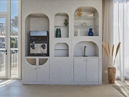 Newly Built Apartment Near the Beach