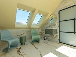 Cosy Holiday Home With Garden