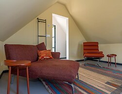 Cosy Holiday Home With Garden