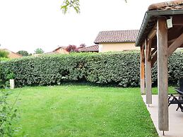 Welcoming Villa With Shared Pool