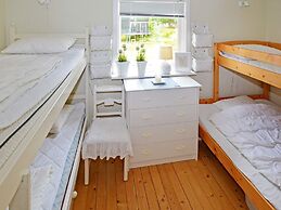 Spacious Holiday Home for Family-by Traum