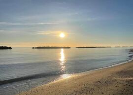 Pleasant Tent With Swimming Pool