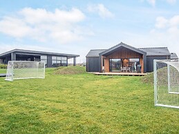 5 Star Holiday Home in Borkop