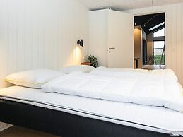 5 Star Holiday Home in Borkop