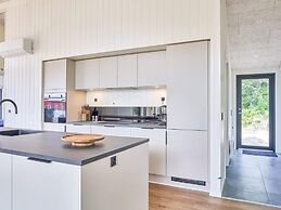 5 Star Holiday Home in Ronne