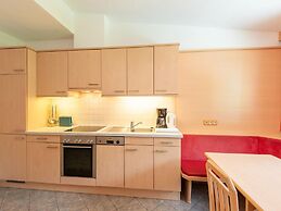 Lovely Holiday Home With Ski-storage