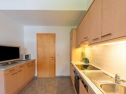 Lovely Holiday Home With Ski-storage