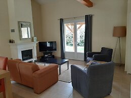 Spacious Villa With Garden and Pool