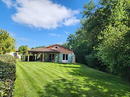 Amazing Villa With Terrace and Garden