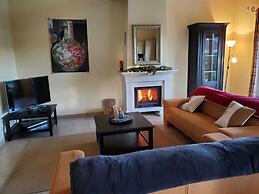 Amazing Villa With Terrace and Garden