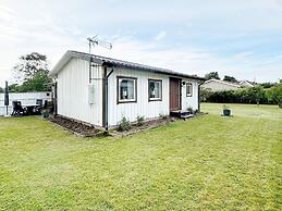 Welcoming Cottage Near the Sea-by Traum