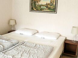 Welcoming Cottage Near the Sea-by Traum