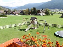 Apartment Right Next to Cable car