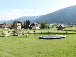 Apartment Right Next to Cable car