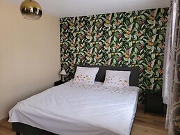 Marl Home With Spa, Sauna in the City Center