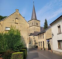 Marl Home With Spa, Sauna in the City Center