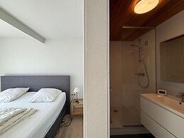 Stylish Apartment Right on the Beach