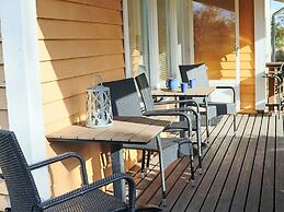 Cosy Holiday Home With Balcony