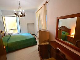 Belvilla by OYO Inviting Holiday Home With Terrace