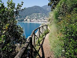 Belvilla by OYO Inviting Holiday Home With Terrace